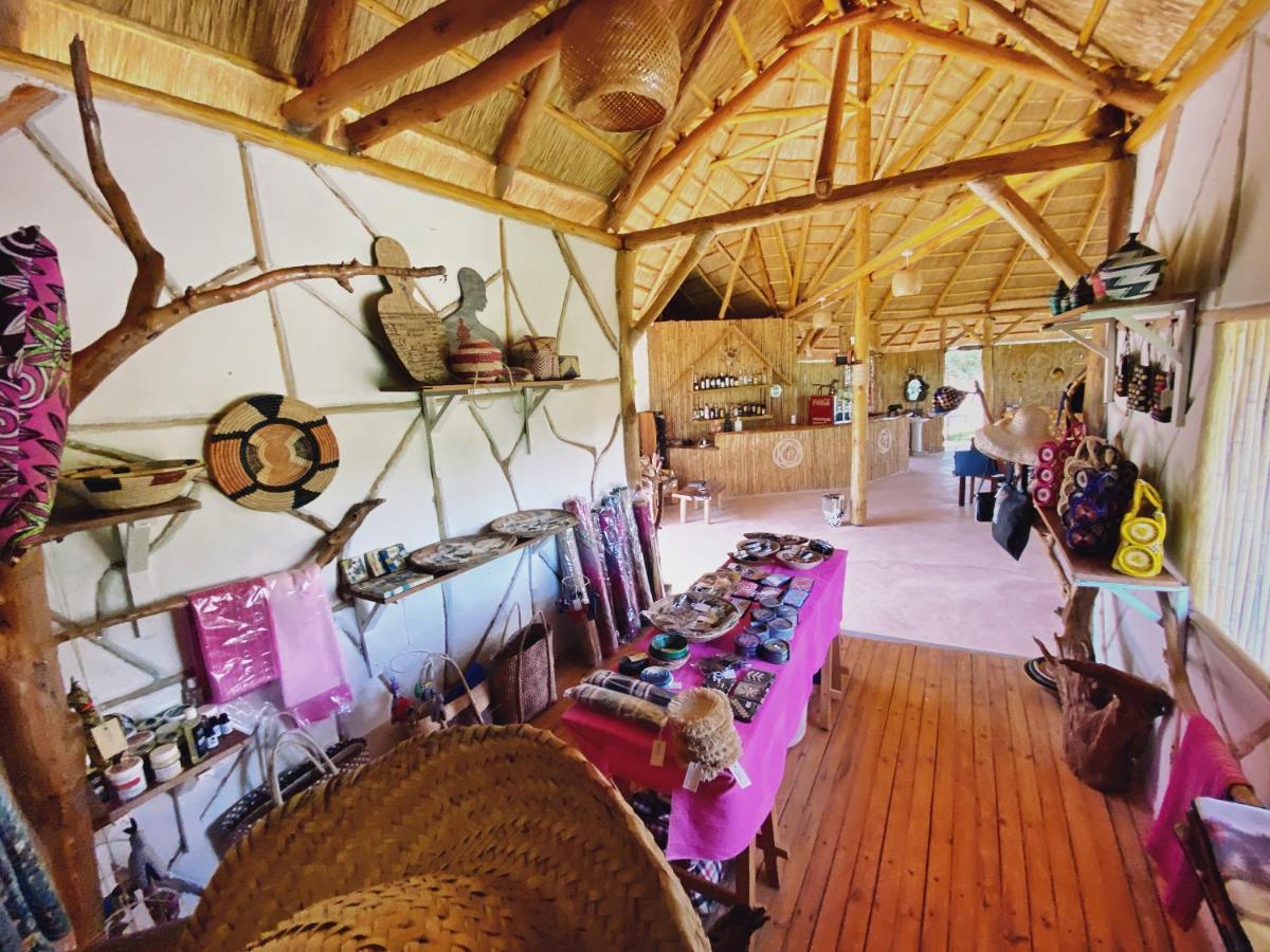 Murchison Falls Bamboo Village Paraa Exterior photo